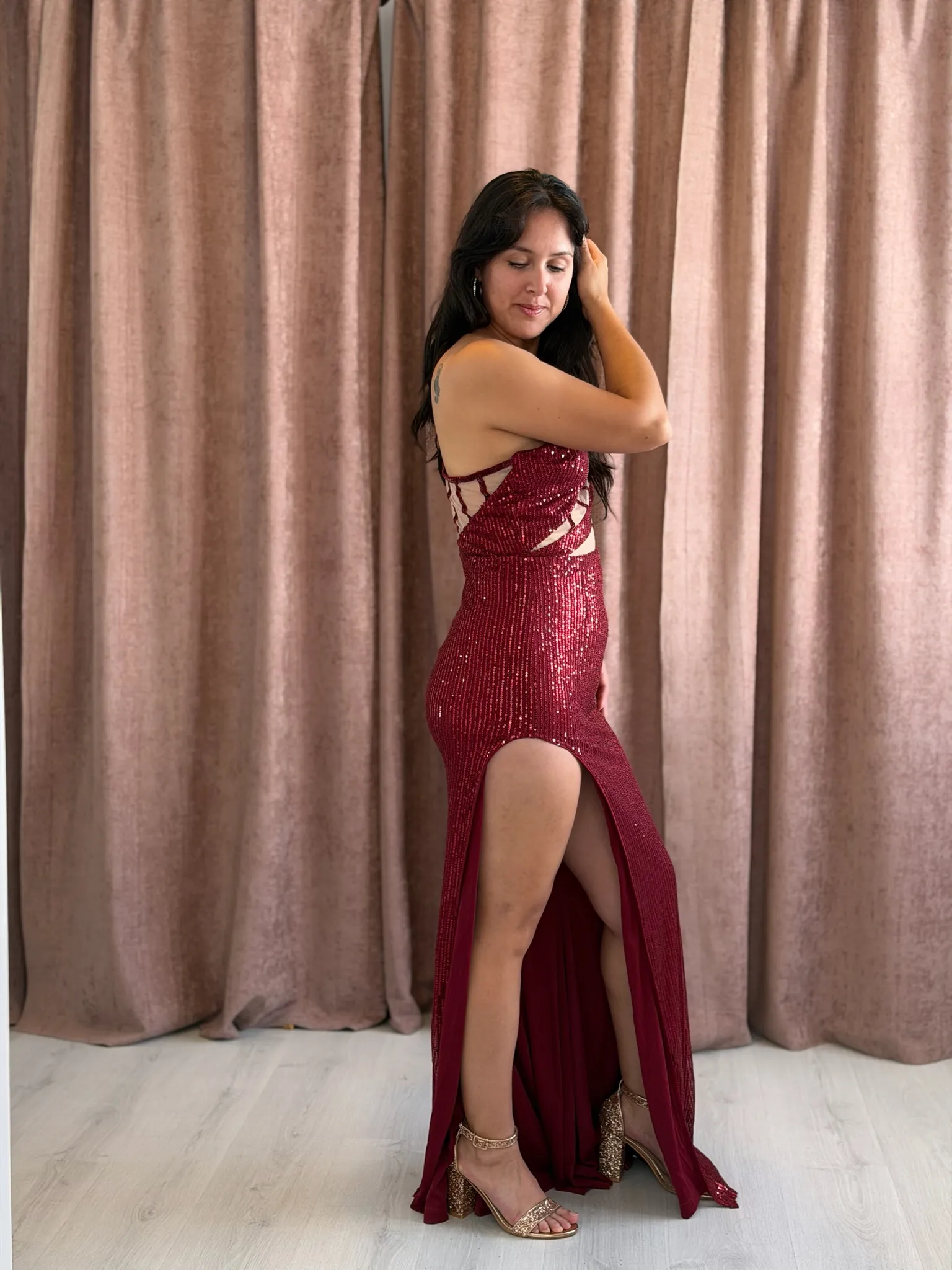 Vestido bordo con lentejuelas - 007 - Imagen 3