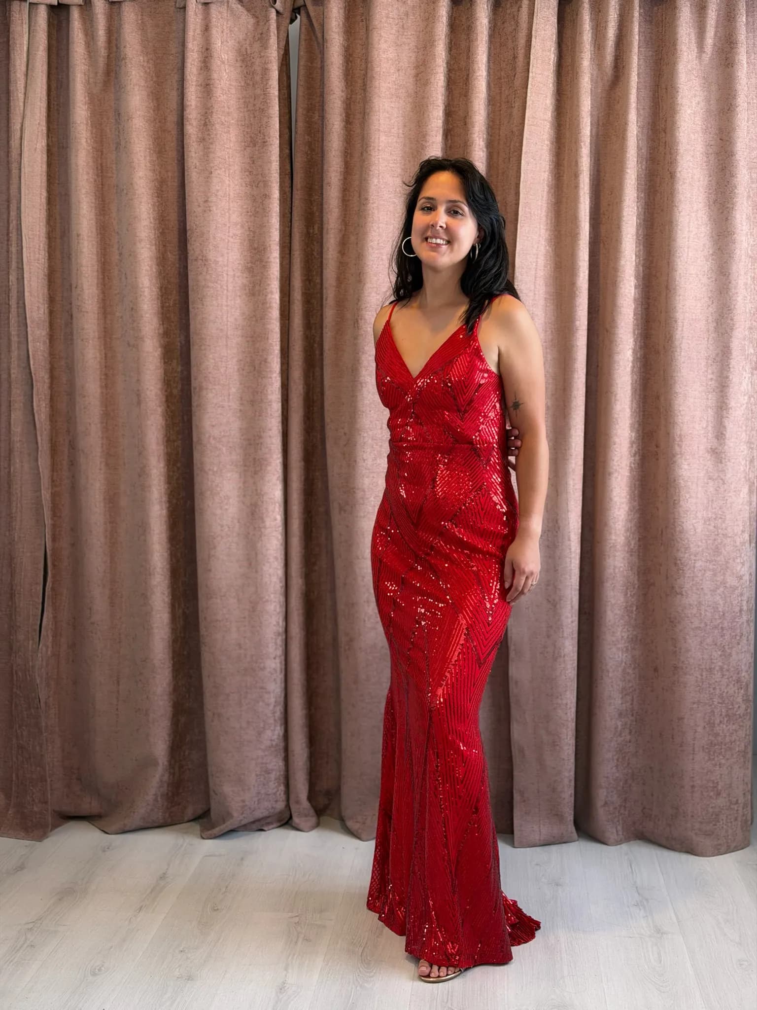 Vestido rojo con lentejuelas y tiras, Largo - 010 - Imagen 3