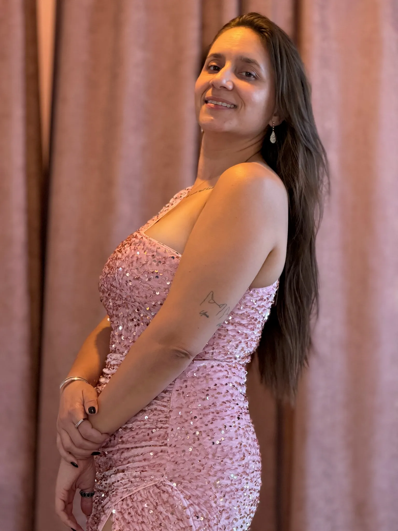 Vestido rosado con lentejuelas - 037 - Imagen 2