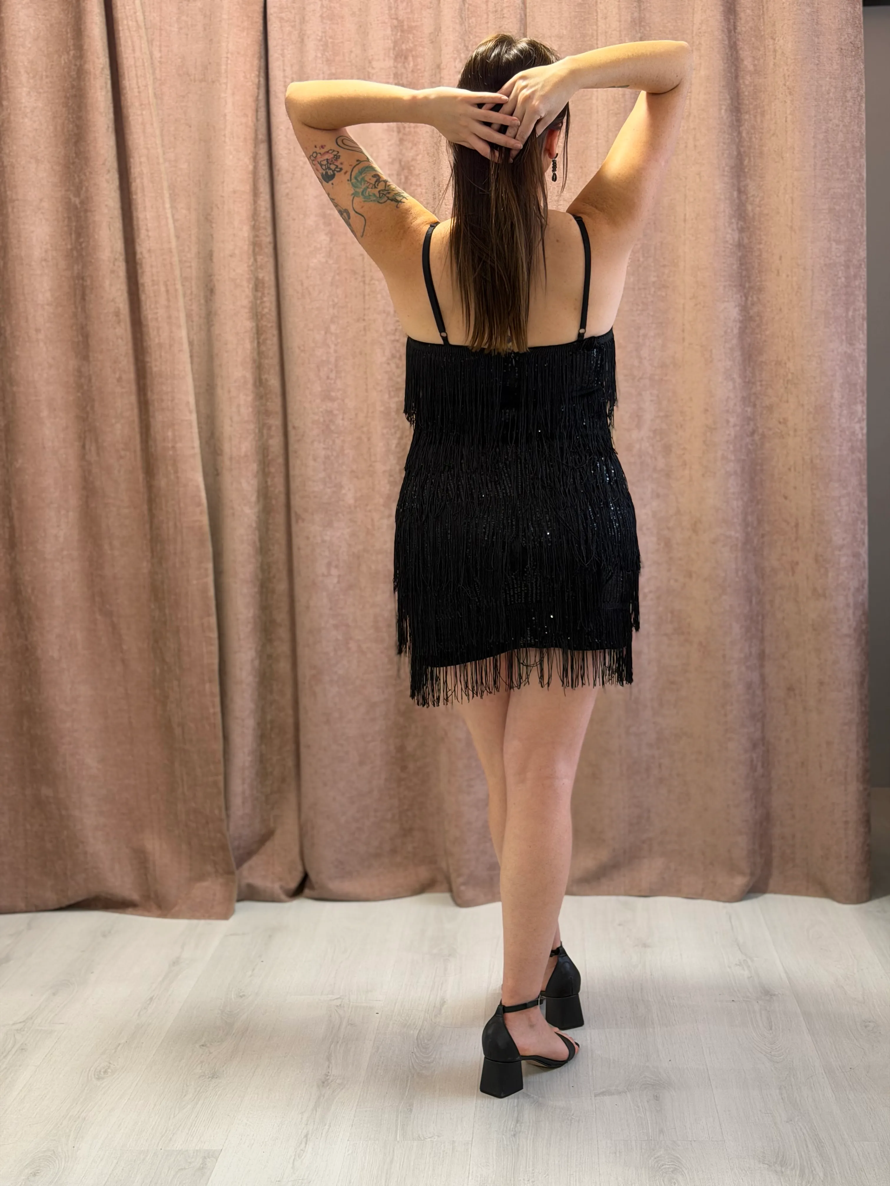 Vestido negro fleco - 104 - Imagen 3